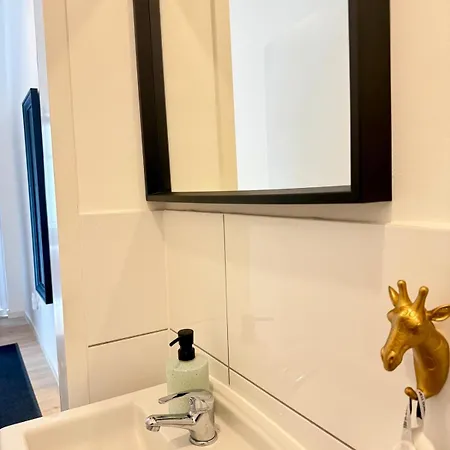 Apartment Perfect For Fans And Travelers *