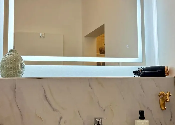 Perfect For Fans And Travelers * Gelsenkirchen