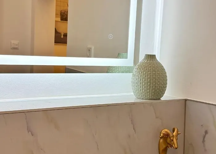 Perfect For Fans And Travelers *